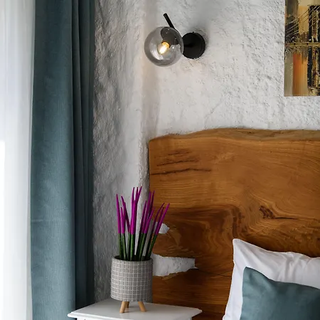 Fethi Baba Konagi 住宿加早餐酒店 *